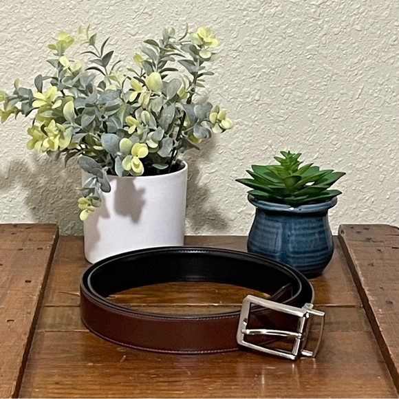 Perry Ellis Chestnut and Black reversible belt, silver toned hardware. Men’s 42 - Picture 2 of 5